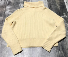 Load image into Gallery viewer, Wilfred Free pale yellow crop heavy knit turtleneck sweater - Hers size XS
