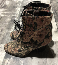 Load image into Gallery viewer, Jeffrey Campbell x Anthropologie black/green/mauve/multi heel boot - Hers size 8.5
