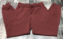 Load image into Gallery viewer, lululemon burgundy pants - Hers size 4
