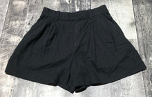 Load image into Gallery viewer, GAP black high rise linen blend shorts - Hers size XS Petite
