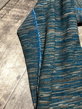 Load image into Gallery viewer, lululemon blue/grey light jacket - Hers size 6
