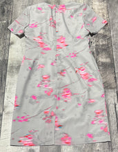 Load image into Gallery viewer, Banana Republic grey/pink dress - Hers size 4
