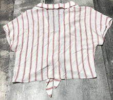 Load image into Gallery viewer, Wilfred Free cream/red crop button up sheer shirt - Hers size L
