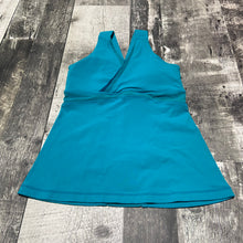 Load image into Gallery viewer, Lululemon blue tank top - Hers size 6
