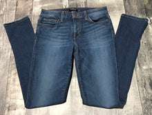 Load image into Gallery viewer, Joe’s blue slim mid rise jeans - Hers size 26
