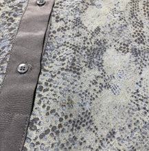 Load image into Gallery viewer, Wilfred grey sheer 3/4 sleeve 100% silk blouse - Hers size XS
