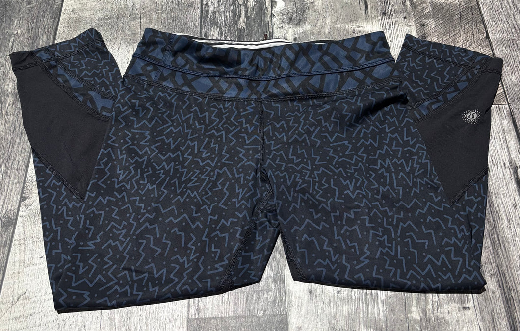 lululemon black/blue cropped leggings - Hers size 6