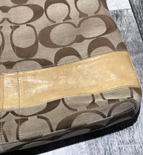 Load image into Gallery viewer, Coach brown/tan large purse
