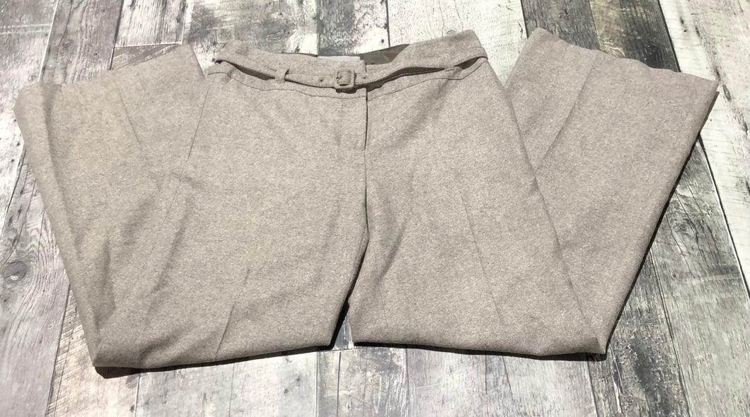 Liz Claiborne grey mid rise dress pants - Hers size 4
