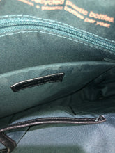 Load image into Gallery viewer, Matt &amp; Nat black purse
