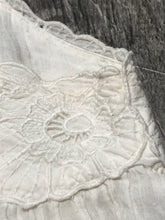 Load image into Gallery viewer, Free People white crop tank blouse - Hers size XS
