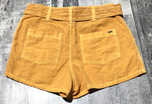 Load image into Gallery viewer, O’Neill yellow shorts - Hers size 26

