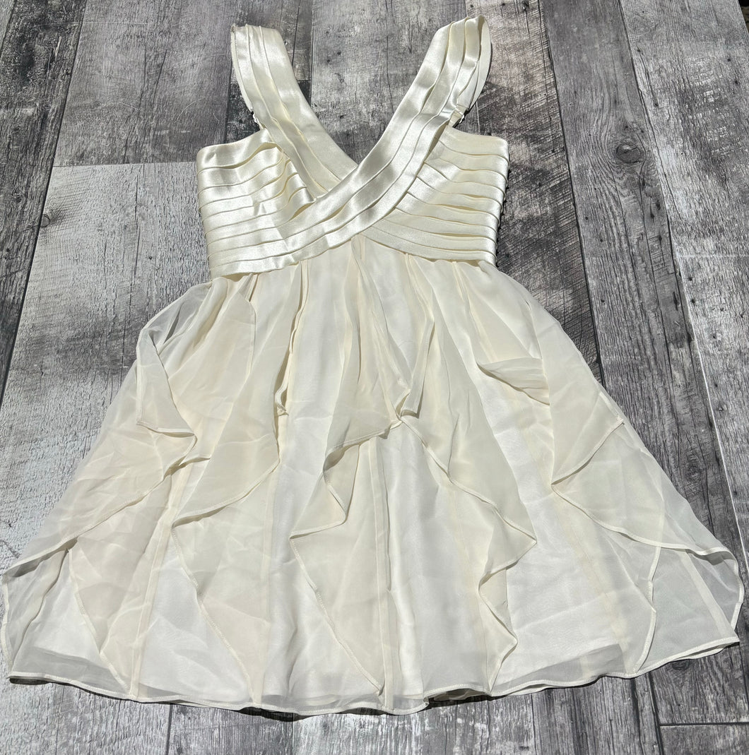 BCBG cream dress - Hers size 4