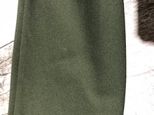 Load image into Gallery viewer, Wilfred dark green crop long sleeve blouse - Hers size XS

