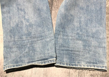 Load image into Gallery viewer, Hudson light blue ripped skinny jeans - His size 31
