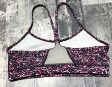 Load image into Gallery viewer, lululemon black/pink sports bra - Hers size 8
