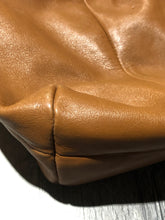 Load image into Gallery viewer, Coach brown medium purse
