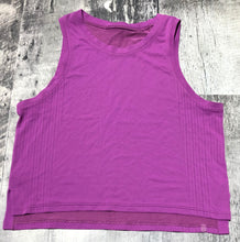 Load image into Gallery viewer, lululemon purple cropped tank top - Hers size approx S
