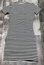 Load image into Gallery viewer, Michael Kors white/black dress - Hers size S
