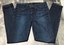 Load image into Gallery viewer, Joe’s dark blue high rise skinny ankle jeans - Hers size 27
