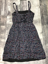 Load image into Gallery viewer, French Connection black/white/red/blue dress - Hers size 4
