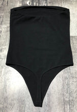 Load image into Gallery viewer, Wilfred Free black strapless body suit - Hers size M
