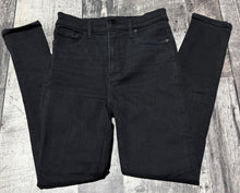 Load image into Gallery viewer, Denim Forum black high rise skinny pants - Hers size 25
