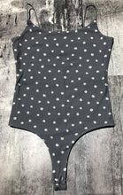 Load image into Gallery viewer, Twik grey/white body suit - Hers size XS
