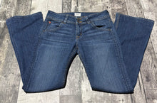 Load image into Gallery viewer, Hudson blue low rise flare jeans - Hers size 28
