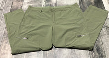 Load image into Gallery viewer, GAP green cropped mid rise athletic pants - Hers size 12
