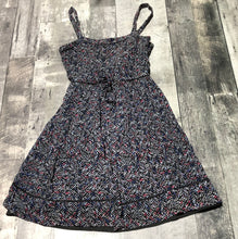 Load image into Gallery viewer, French Connection black/white/red/blue dress - Hers size 4
