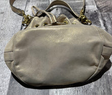 Load image into Gallery viewer, Coach gold small purse
