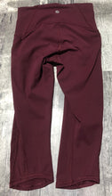 Load image into Gallery viewer, lululemon burgundy capri leggings - Hers size 4
