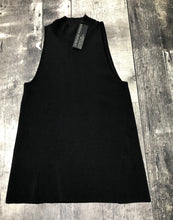 Load image into Gallery viewer, Banana Republic black tank blouse - Hers size S
