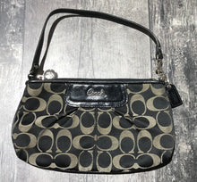 Load image into Gallery viewer, Coach black/grey wristlet small bag
