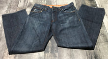 Load image into Gallery viewer, Kuyichi blue straight leg jeans - His size 30x34 (no button)
