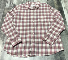 Load image into Gallery viewer, American Eagle pink/cream button up - His size XL
