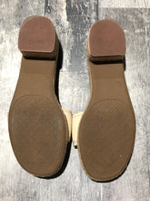 Load image into Gallery viewer, Tory Burch beige slide sandals - Hers size 8.5
