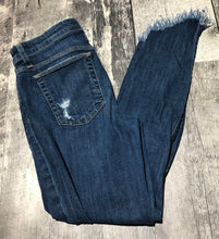 Load image into Gallery viewer, Joe’s blue mid rise skinny ankle jeans - Hers size 28
