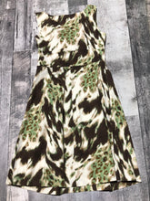 Load image into Gallery viewer, Banana Republic cream/brown/green dress - Hers size 0
