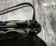 Load image into Gallery viewer, Coach black/grey wristlet small bag
