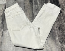 Load image into Gallery viewer, Madewell white jeans - Hers size 26
