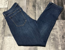 Load image into Gallery viewer, Banana Republic blue jeans - Hers size 28
