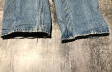 Load image into Gallery viewer, Agolde blue high rise jeans - Hers size 23
