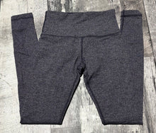 Load image into Gallery viewer, lululemon grey leggings - Hers size 4
