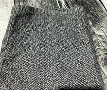 Load image into Gallery viewer, AG grey/black slim pants - His size 32x34
