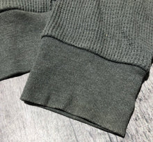 Load image into Gallery viewer, Tna grey crop zip up hoodie - Hers size M
