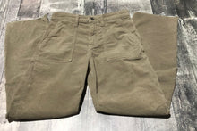 Load image into Gallery viewer, Mavi green high rise straight leg corduroy pants - Hers size 26
