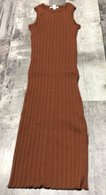 Load image into Gallery viewer, Joe Fresh brown maxi dress - Hers size S
