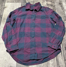 Load image into Gallery viewer, lululemon purple/blue button up - Hers size 4
